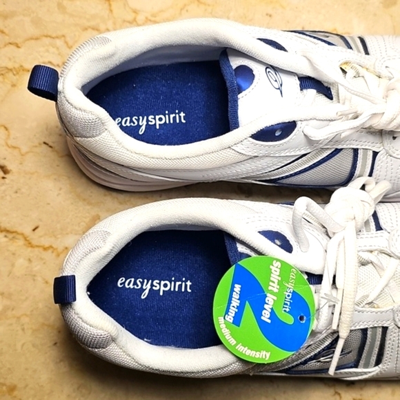 NWT Easy Spirit Mens Backfielder Spirit Level 2 White Leather/Fabric Sneakers - Picture 4 of 7